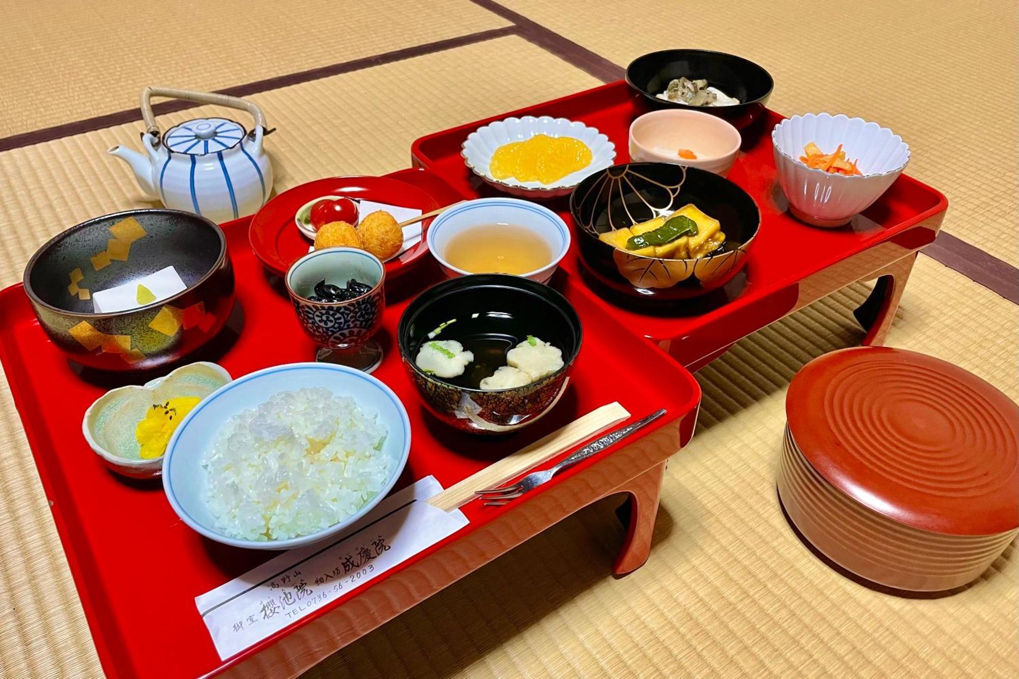 Koyasan Shukubo Yochiin Hotel Екстериор снимка